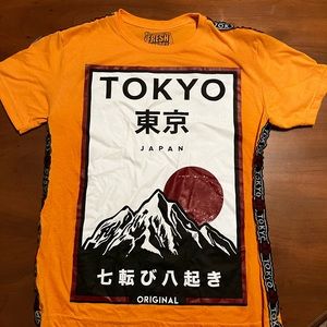 Tokyo Japan Tee Shirt Large in size.
